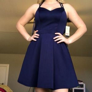 City Studio size 7 mini dress in navy!